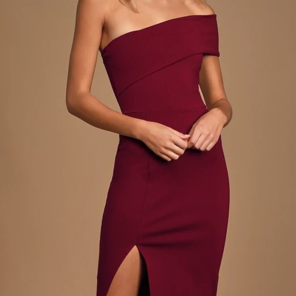 Transcend Time Burgundy One-Shoulder Bodycon Midi Dress - Size XS